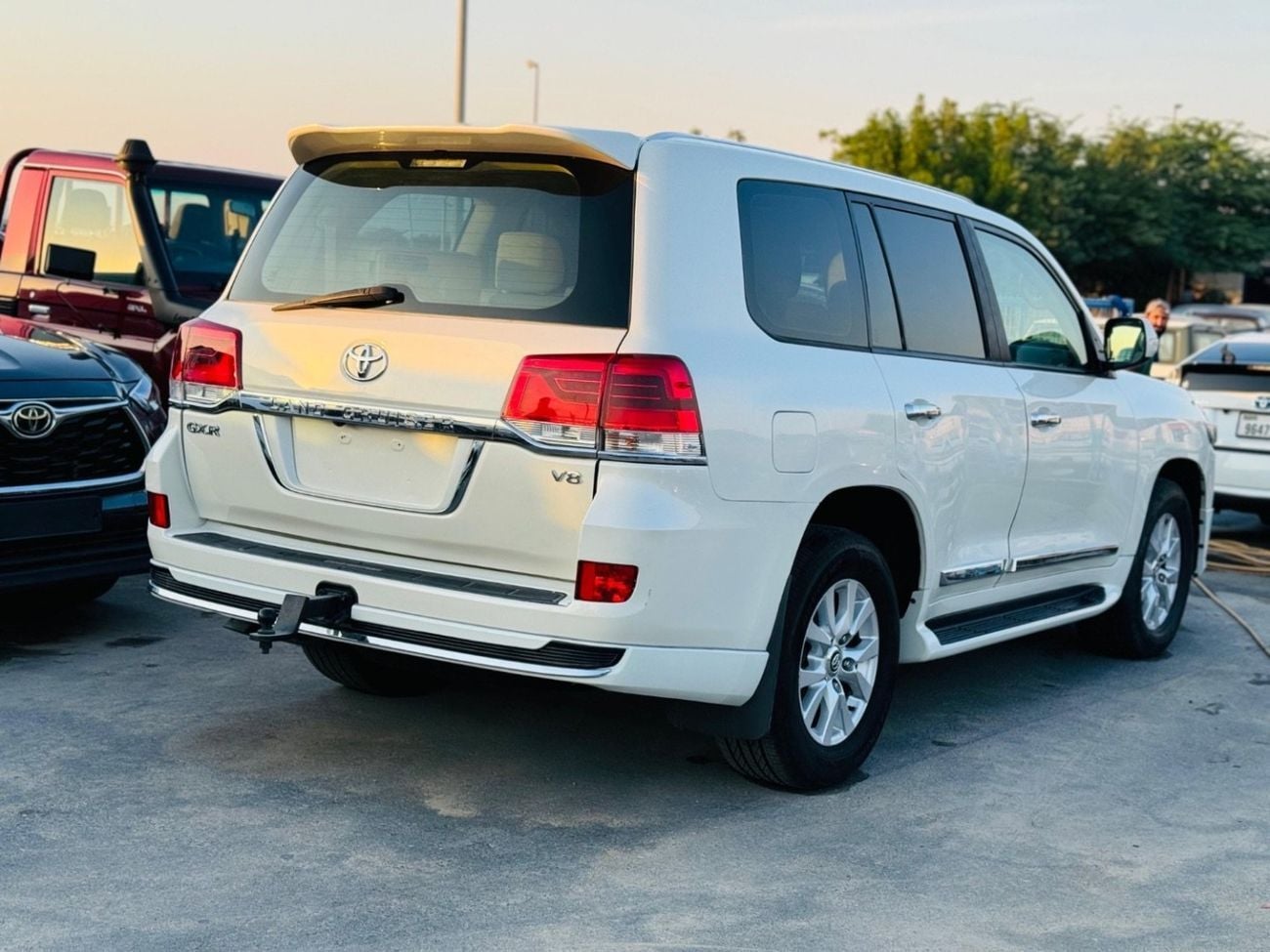 Toyota Land Cruiser GXR Toyota Land Cruiser 2015 Full option
