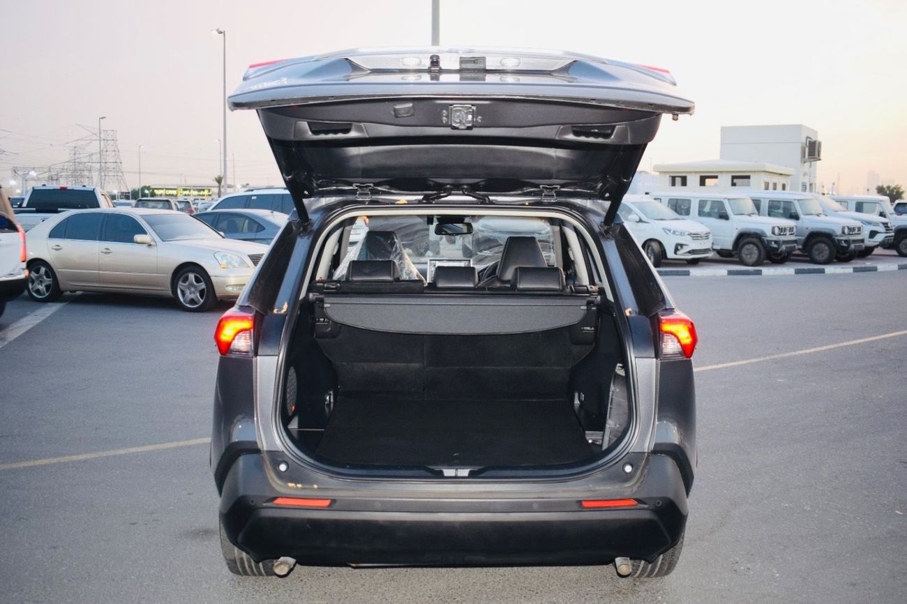 Toyota RAV4 Toyota rav4 2020 grey RHD FULL Options