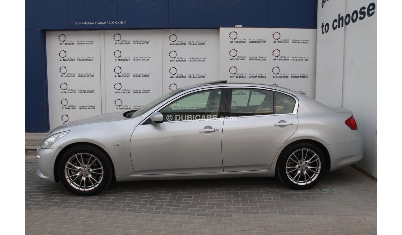 Infiniti G25 2.0L S 2015 WITH NAVIGATION BLUETOOTH SUNROOF
