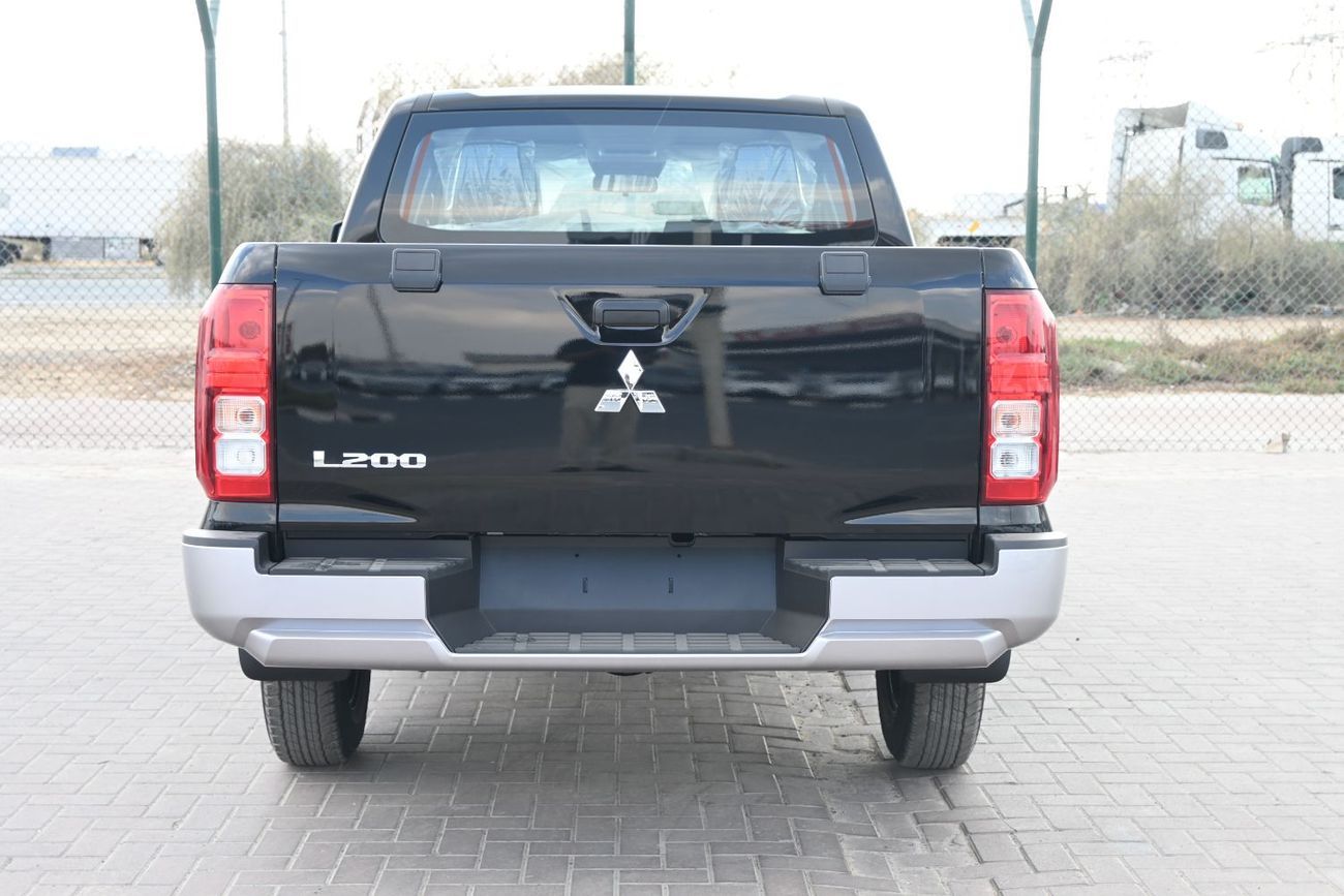 Mitsubishi L200 GL MITSUBISHI L200 2.4L PETROL DCABIN 4X4 5M/T MODEL 2026 BRAND NEW [SILVER /W/ G / B]