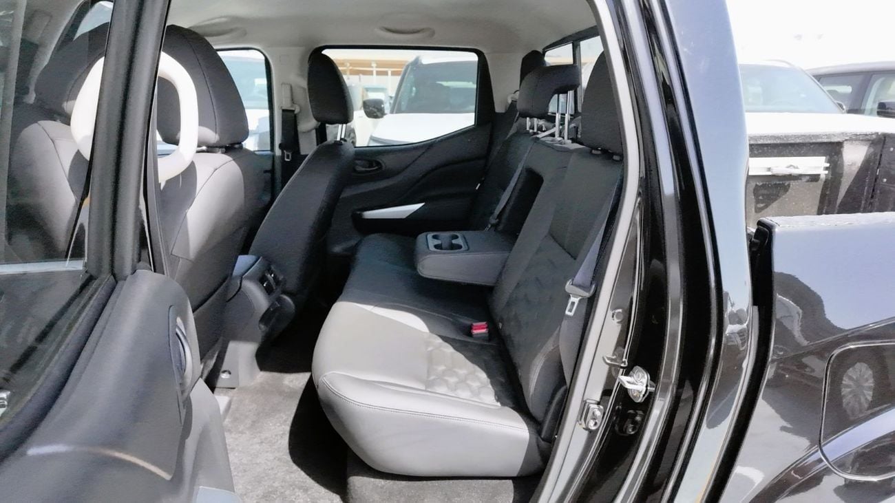 Nissan Navara  2025 Nissan Navara | 2.5L Petrol | 160 HP | Manual | 4x4 | GCC Specs