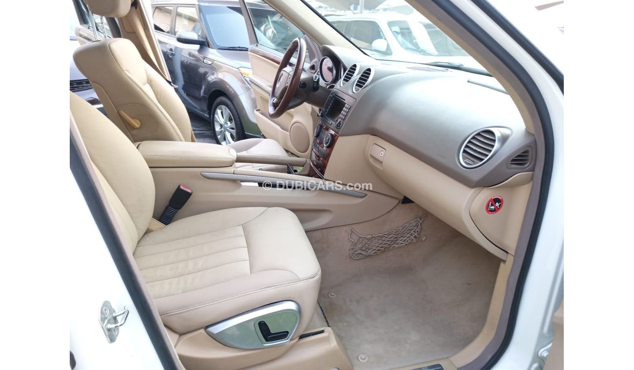 مرسيدس بنز ML 350 خليجى موديل 2006 رقم واحد فتحة جلد مثبت سرعة تحكم رنجات حساسات بحالة ممتازة