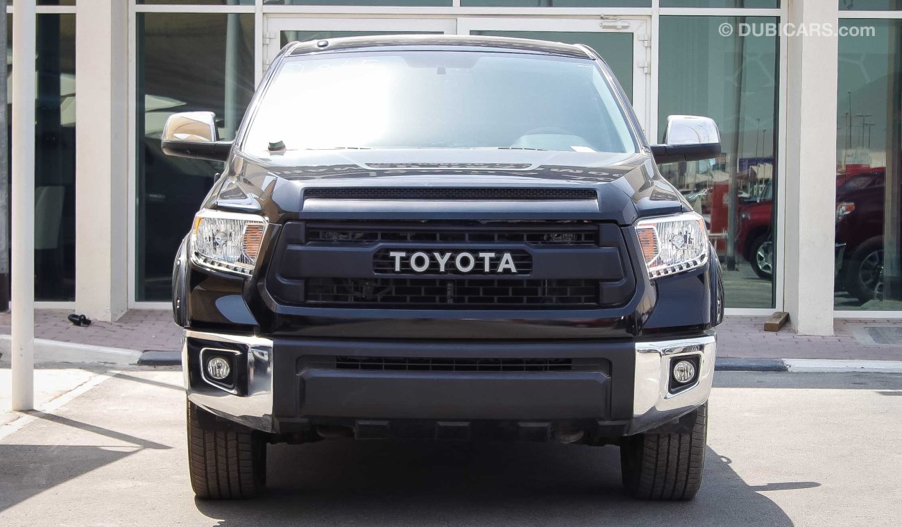 Toyota Tundra 5.7 L V8