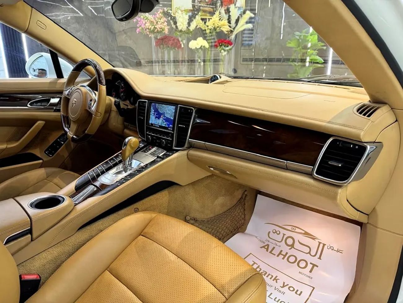 بورش باناميرا BEST PLATINUM EDITION|| TOP OPTIONS || GCC || ACCIDENT FREE || UNIQUE