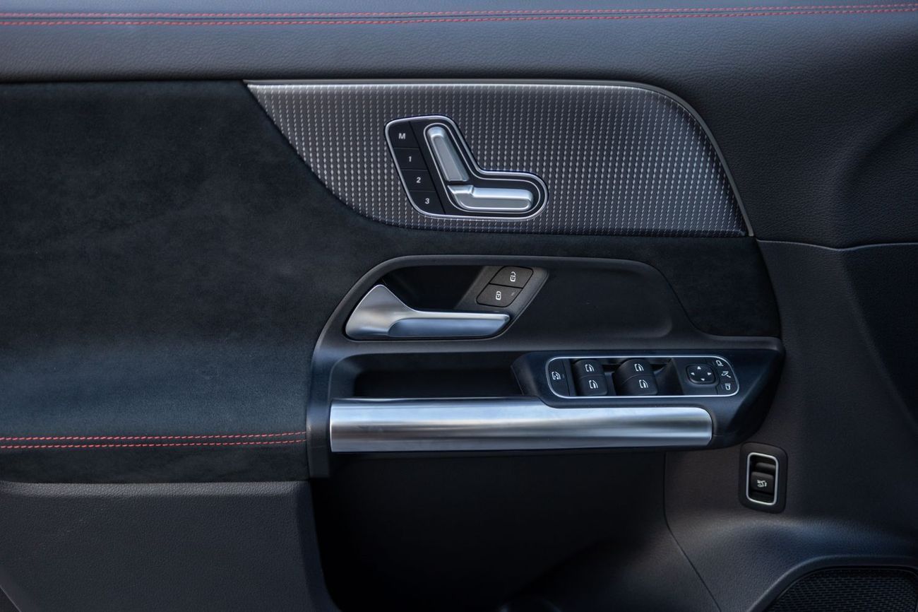 مرسيدس بنز EQA 350 SUV 4MATIC