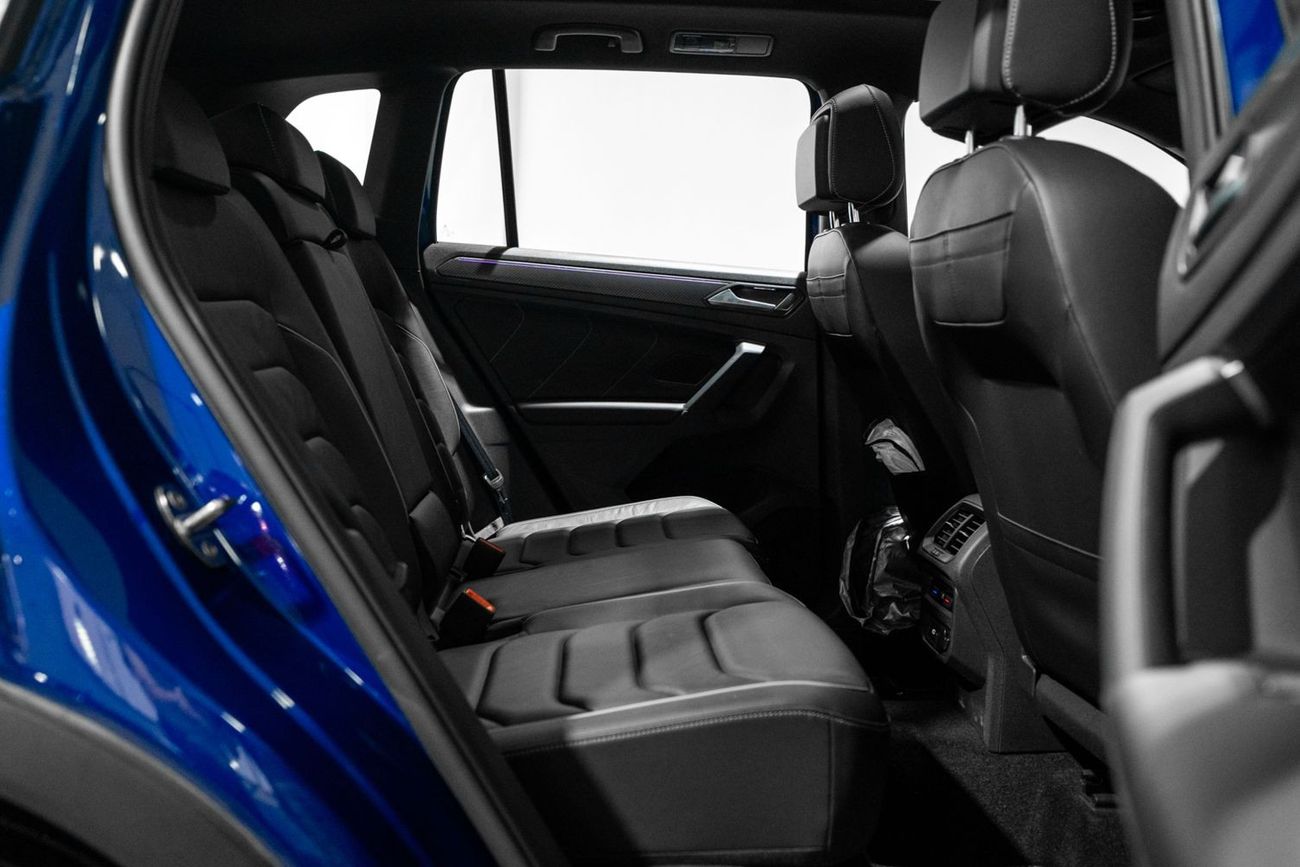 فولكس واجن تيجوان R-Line 2.0L R-Line Black Edition 2.0L