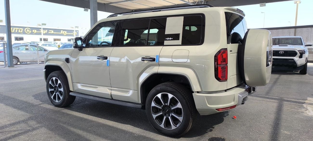 BYD Leopard 5 BYD LEOPARD 5 ULTRA