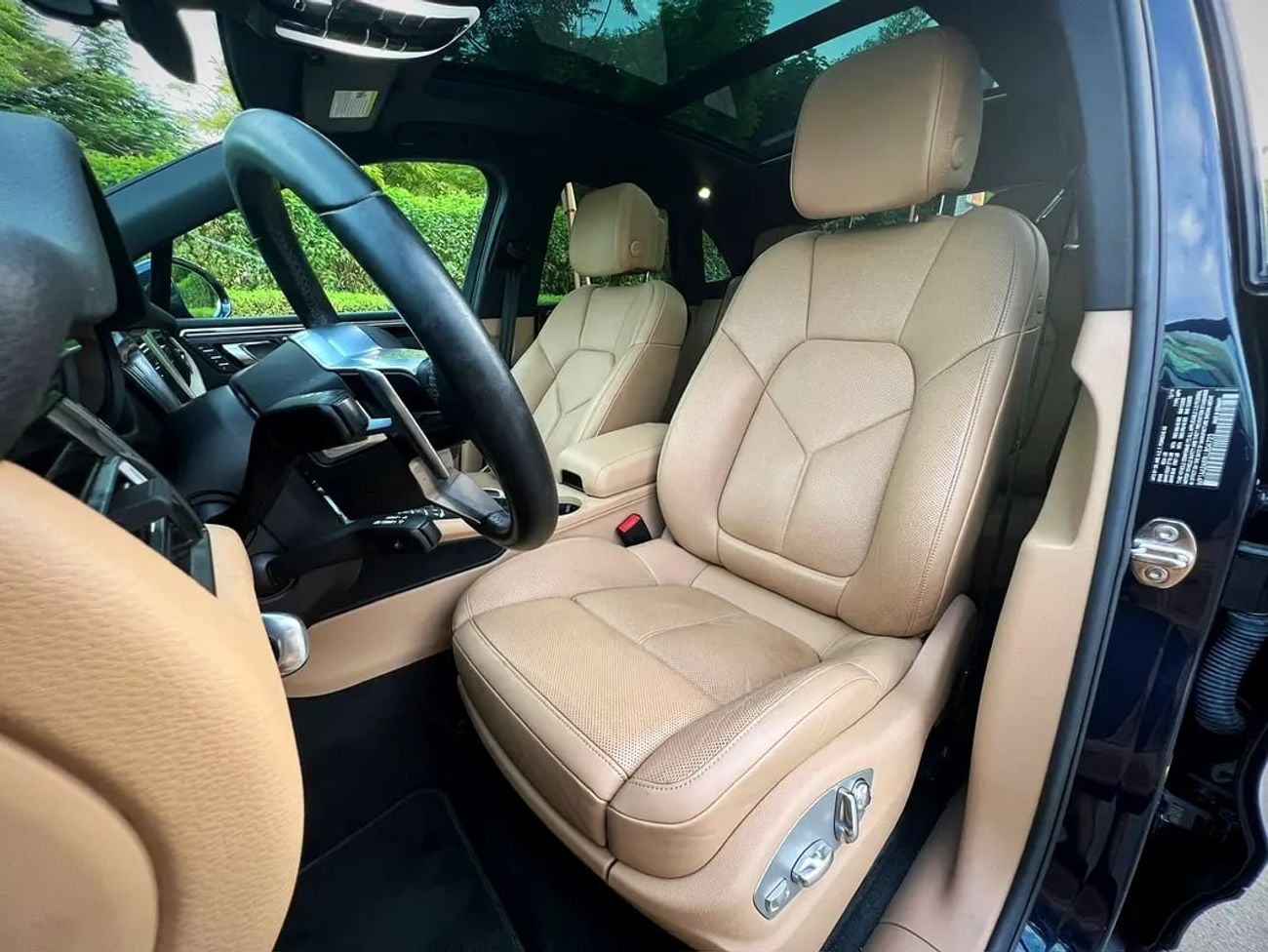 Porsche Macan Standard - American Specs