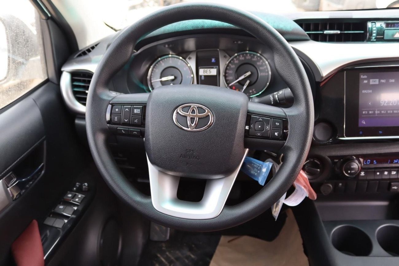 Toyota Hilux 2.7 Petrol full option model 2025