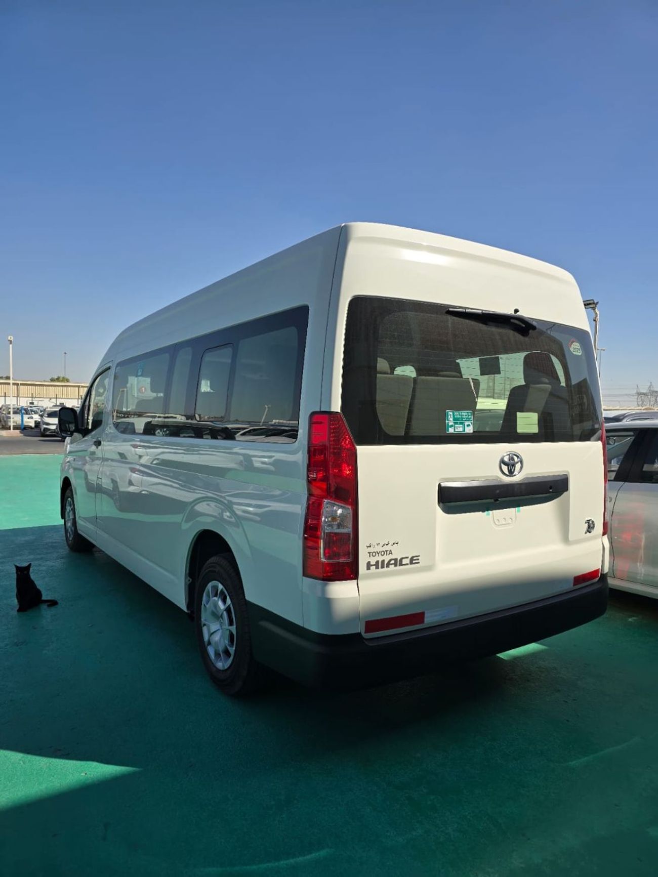Toyota Hiace GLS - High Roof 3.5L