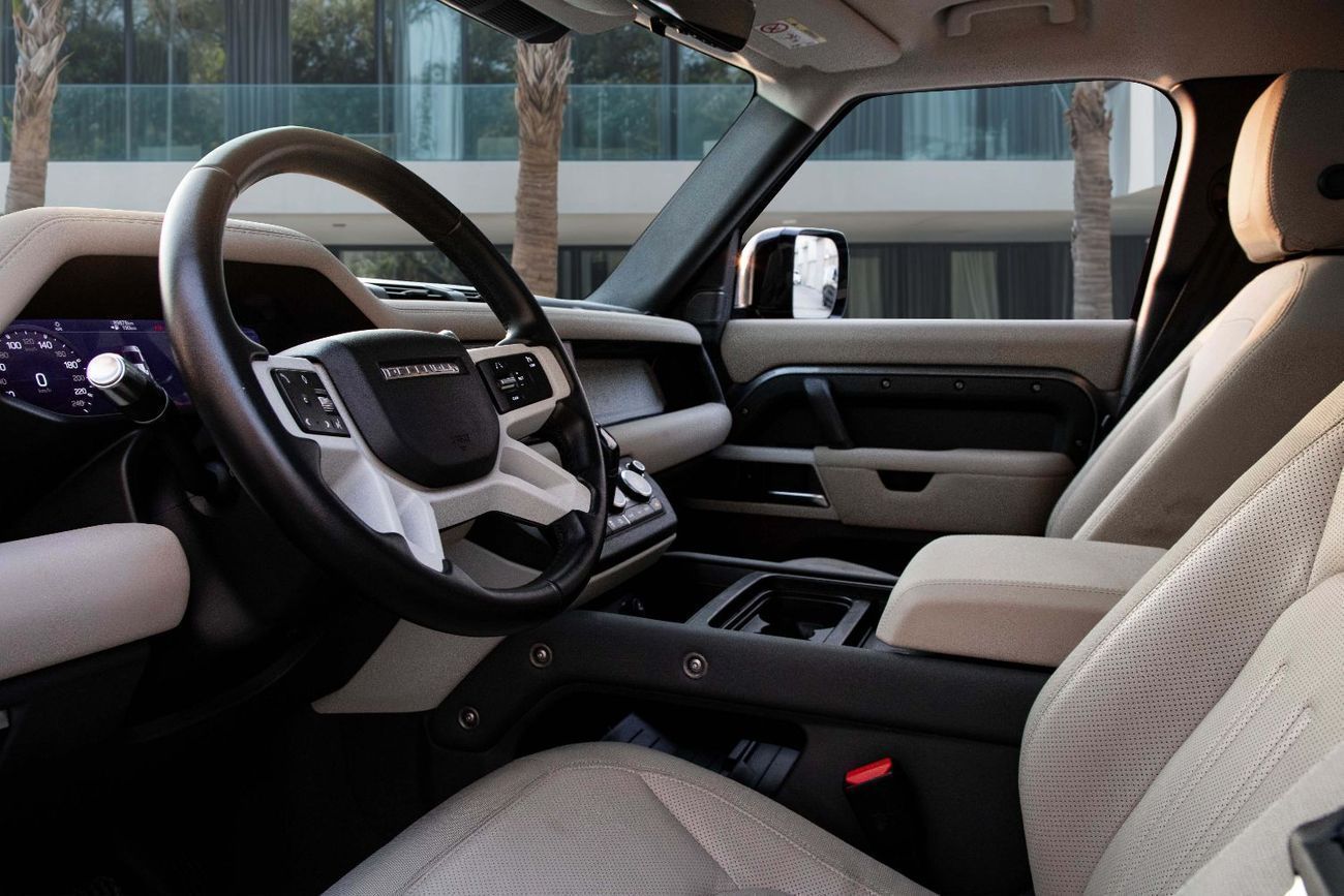 لاند روفر ديفندر 110 SE | 5,248 P.M | 0% Downpayment | Agency Warranty!