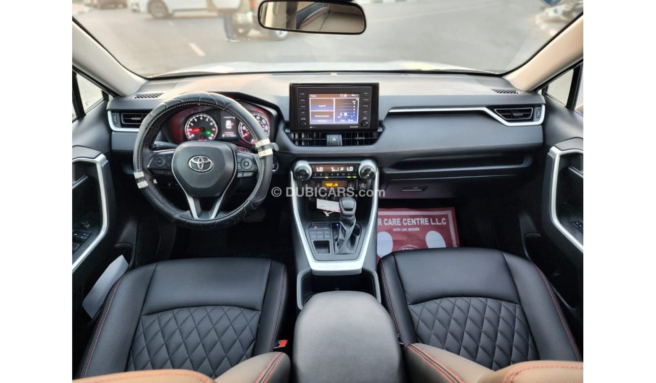 تويوتا راف ٤ TOYOTA RAV4 XLE FULL OPTIONS 4X4