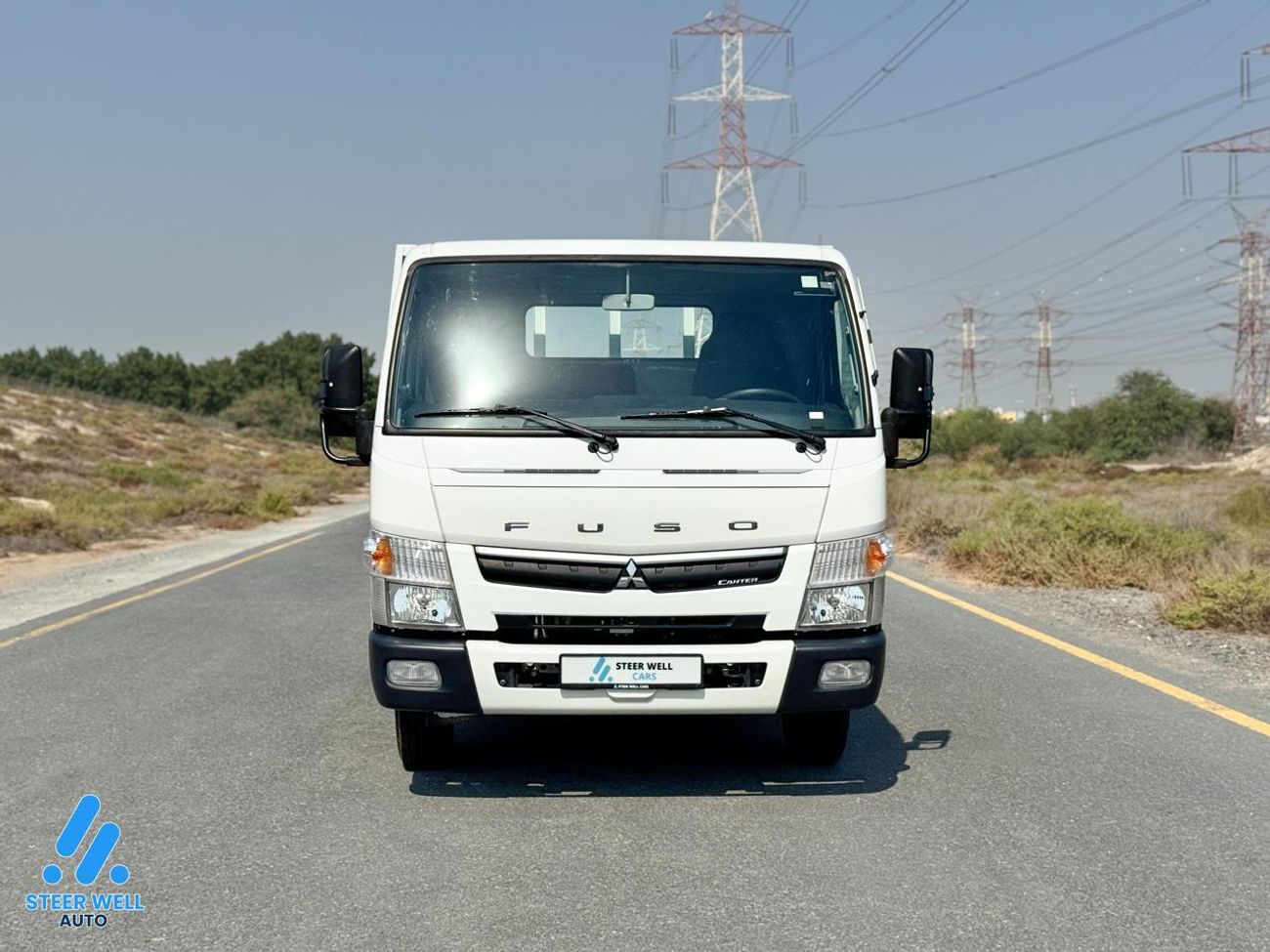 Mitsubishi Fuso Canter 2023 Cargo Pickup GCC Specs 3.0L Diesel | Manual RWD White