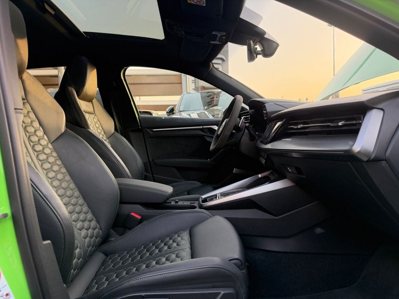 Audi RS3 STD TFSI quattro 2.5L Sportback