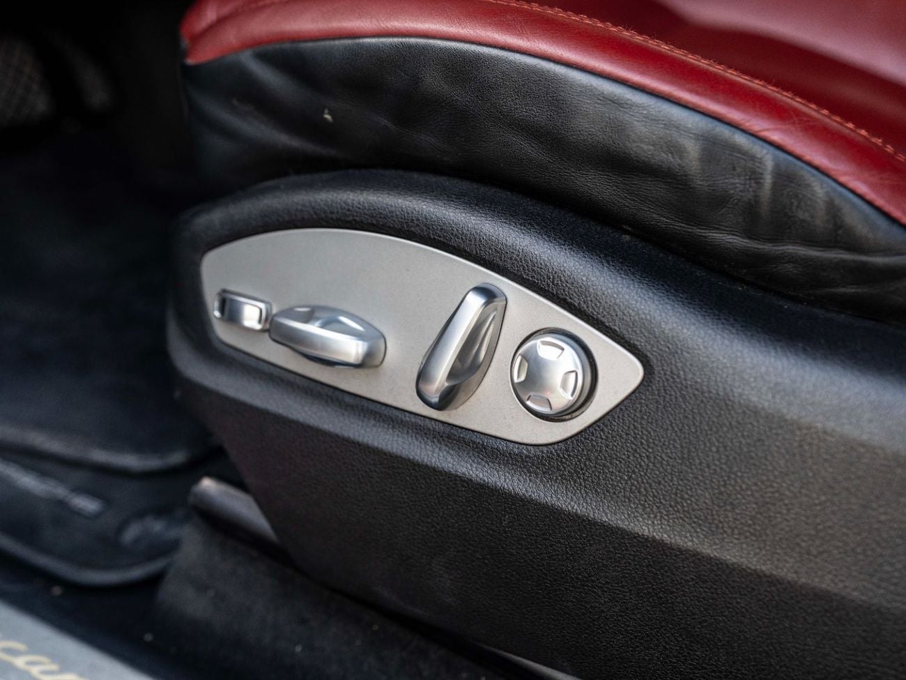 Porsche Macan S 3.0L (340 HP)