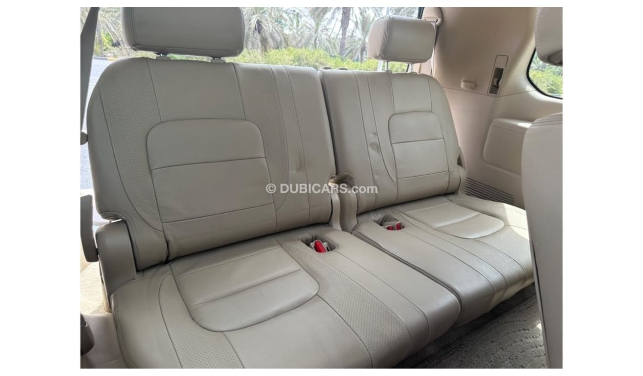 Toyota Land Cruiser MODEL 2014 GCC CAR PERFECT CONDITION INSIDE AND OUTSIDE