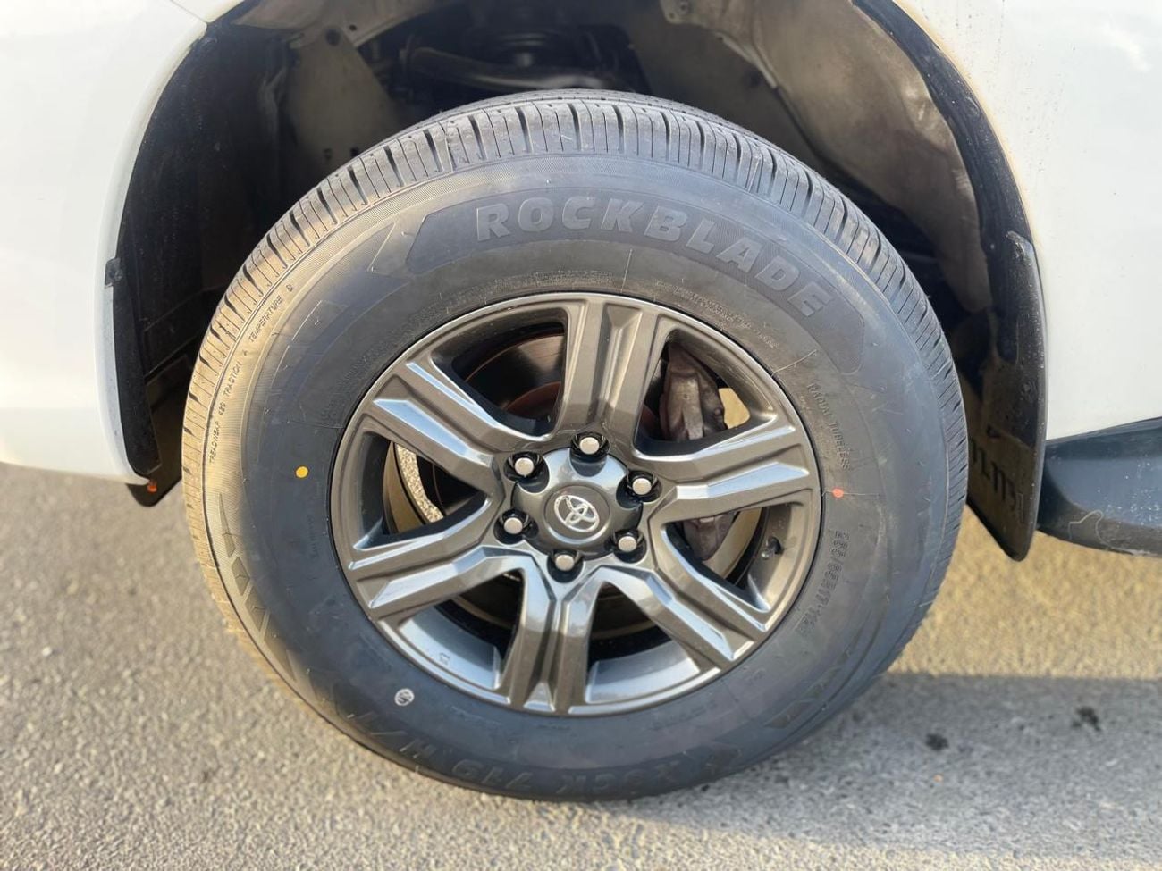 Toyota Hilux GLX Toyota Hilux Pickup ,Left Hand Drive 2021 ,2.7 Liter Only For Export Available