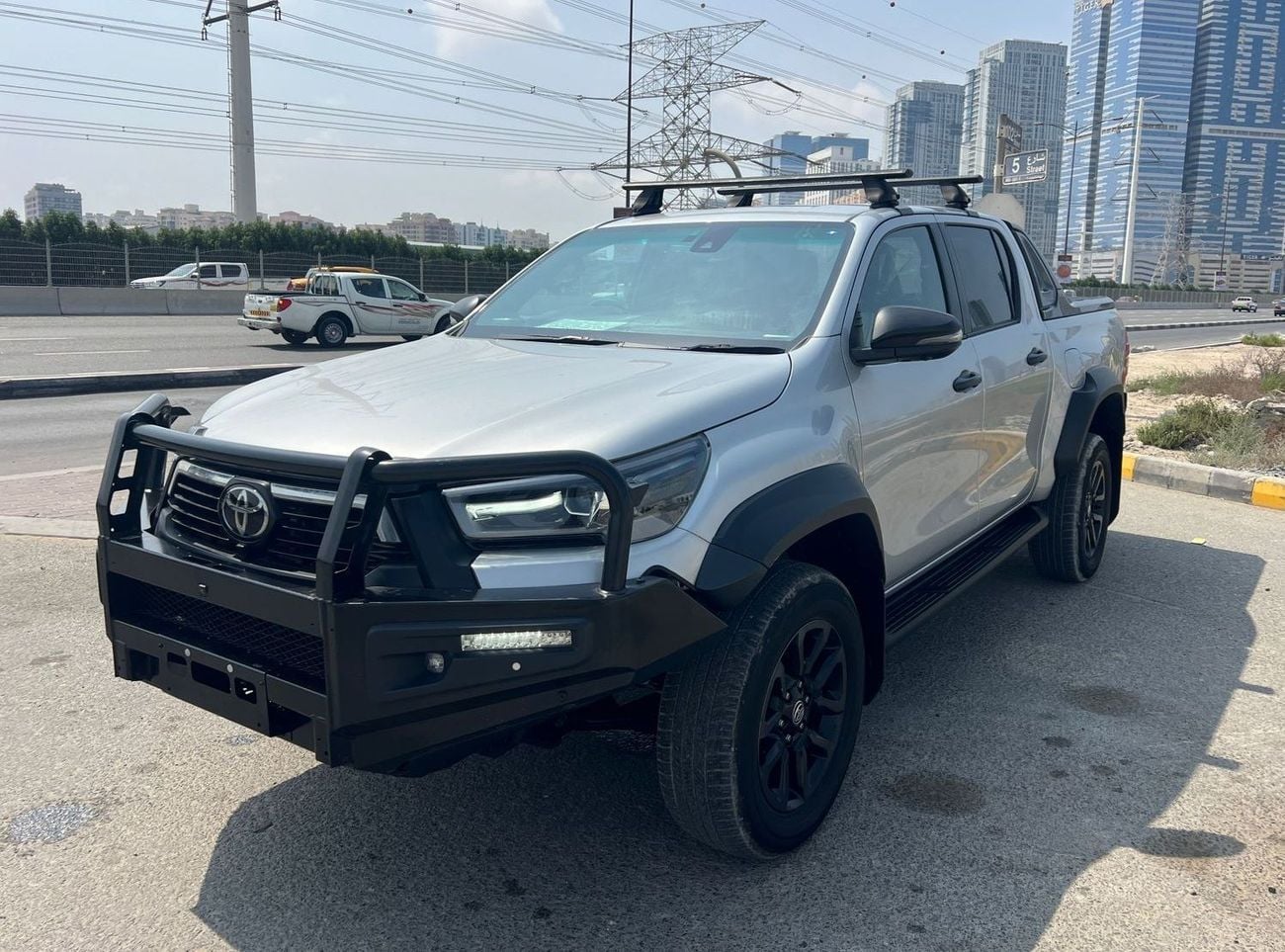 Toyota Hilux ADVENTURE RIGHT HAND DRIVE ONLY FOR EXPORT 2.8L 4 CYLIENDER