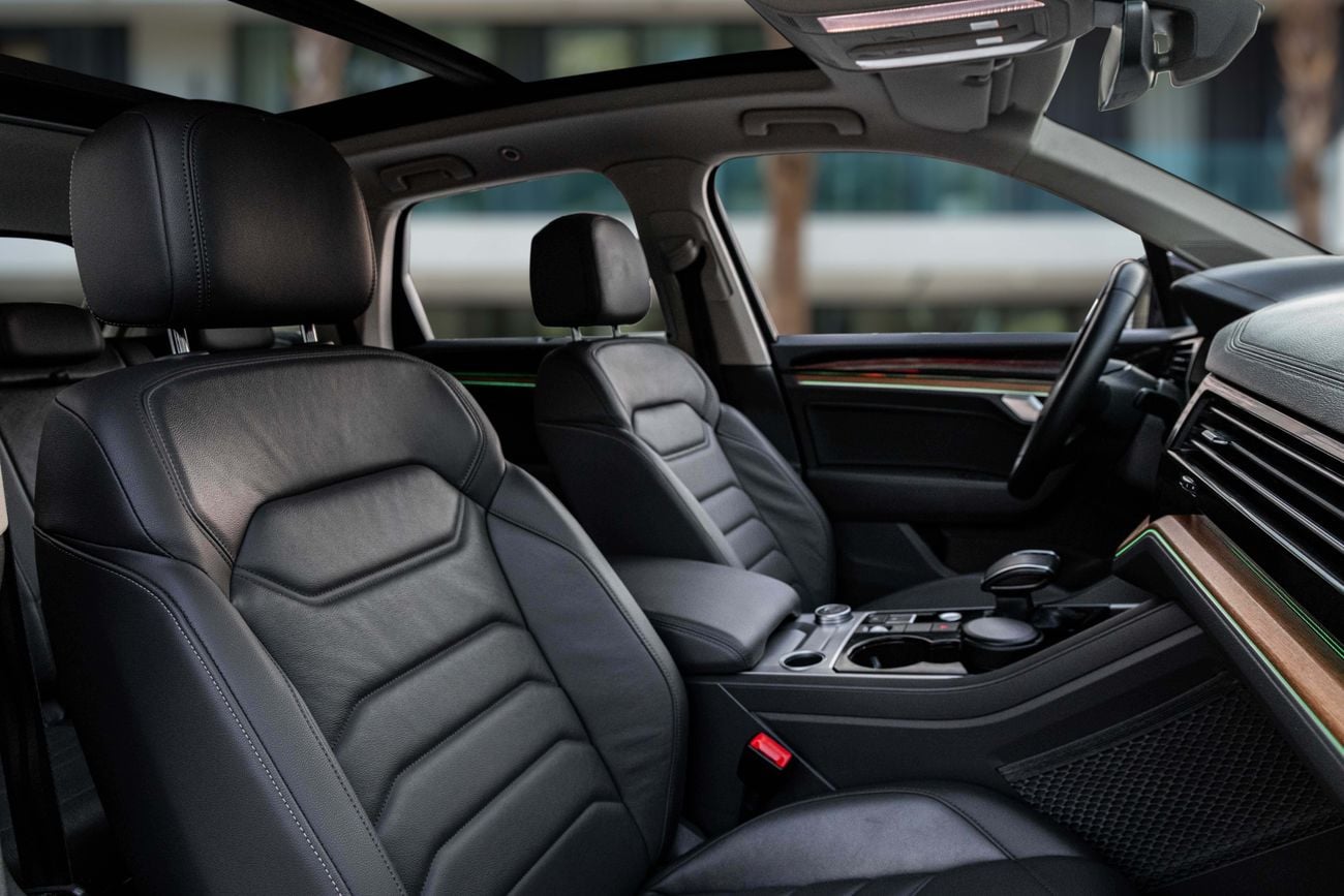 فولكس واجن طوارق Touareg Comfortline | 2,742 P.M | 0% Downpayment | Under Warranty!