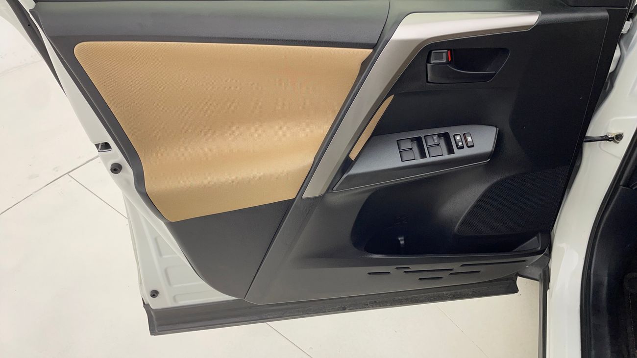 تويوتا راف ٤ EX 2.5 | بدون دفعة مقدمة | اختبار قيادة مجاني للمنزل