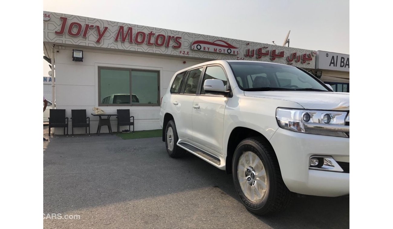 Toyota Land Cruiser 5.7L, VXR, Export only