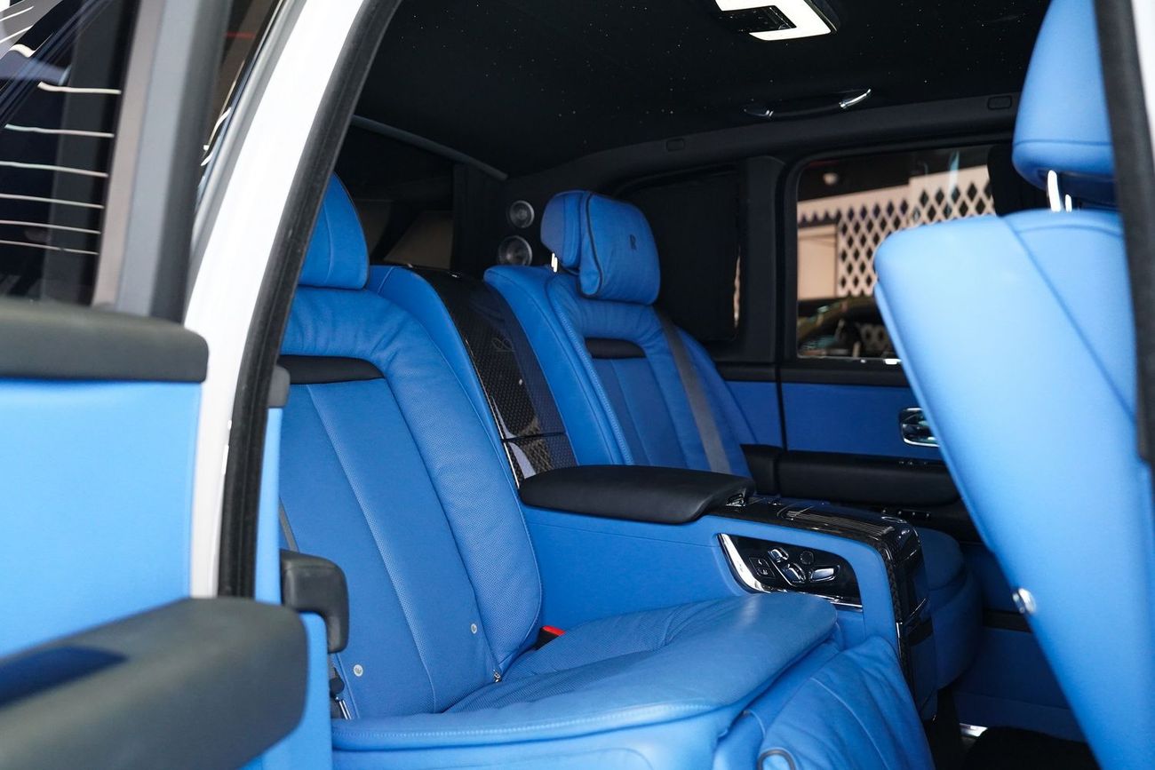 رولز رويس كولينان BLACK BADGE