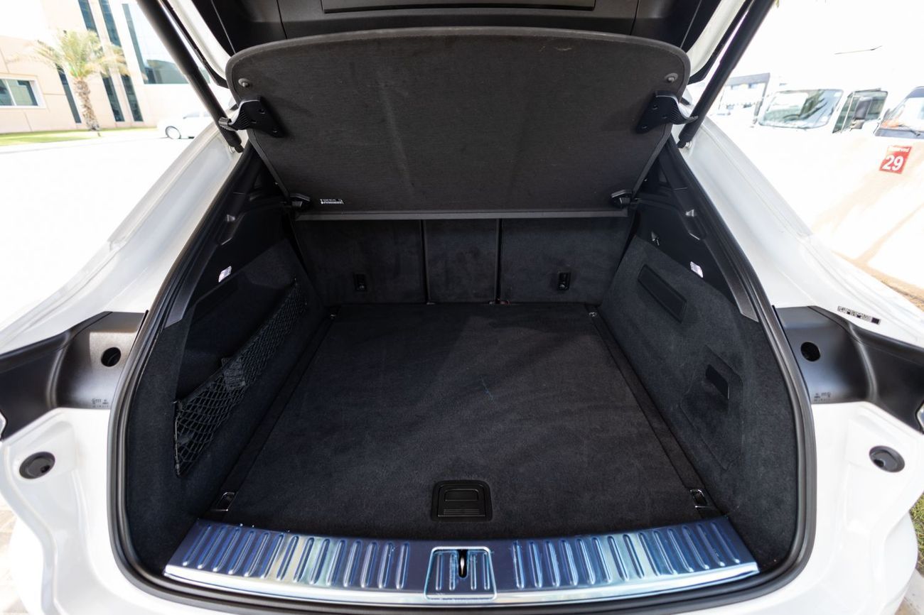 Porsche Cayenne Base Coupe