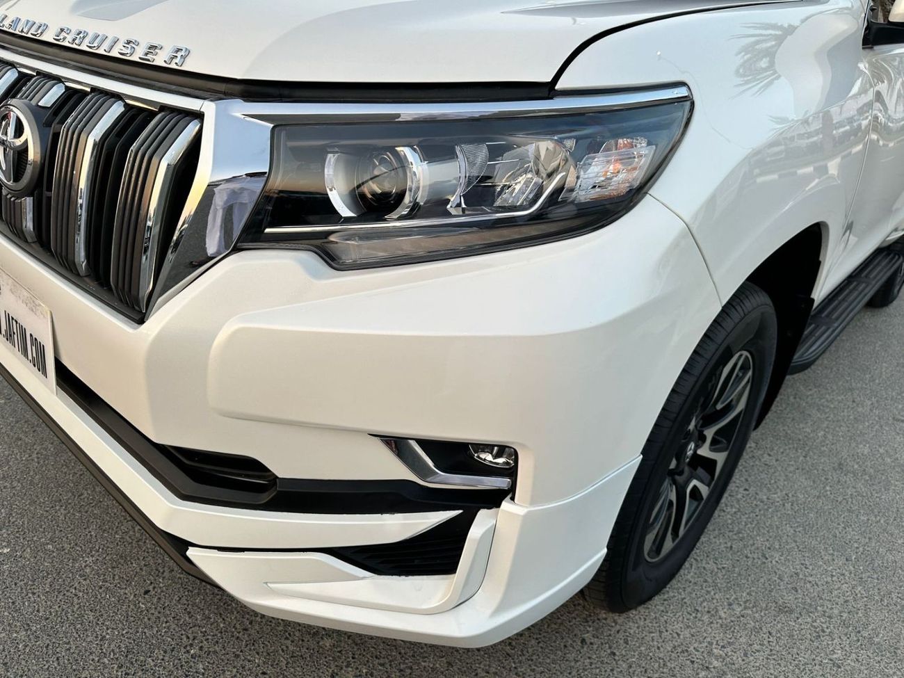 Toyota Prado MODIFIED TO PRADO 2023 | TEXTURED LEATHER SEATS | 2.7L PETROL | 2017 | TESLA SCREEN | LHD | REAR VIE