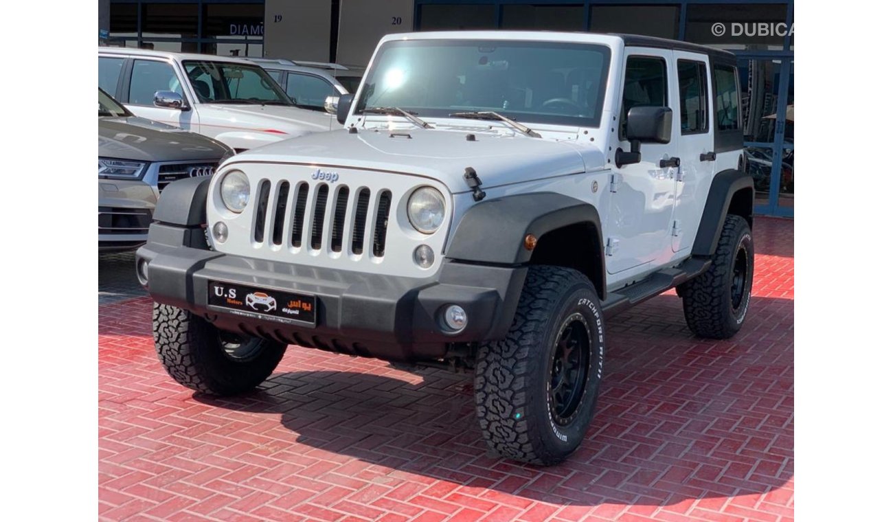 جيب رانجلر GCC UNLIMITED LIFTED 4 DOOR 2016 LOW MILEAGE SINGLE OWNER IN MINT CONDITION