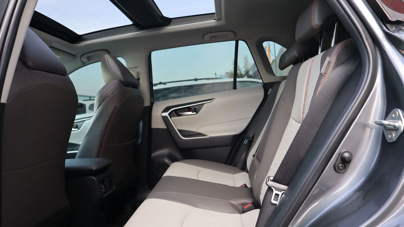 تويوتا راف ٤ 2.5L Adventure