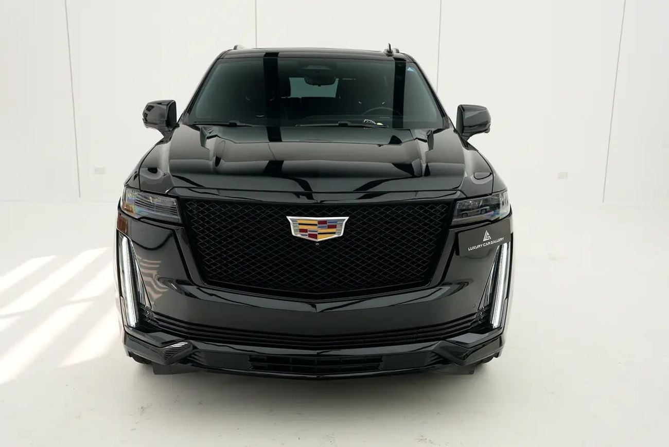 كاديلاك إسكالاد 600 بلاك إديشن GCC SPECS | BLACK EDITION | 6.2L V8 | 7 SEATS