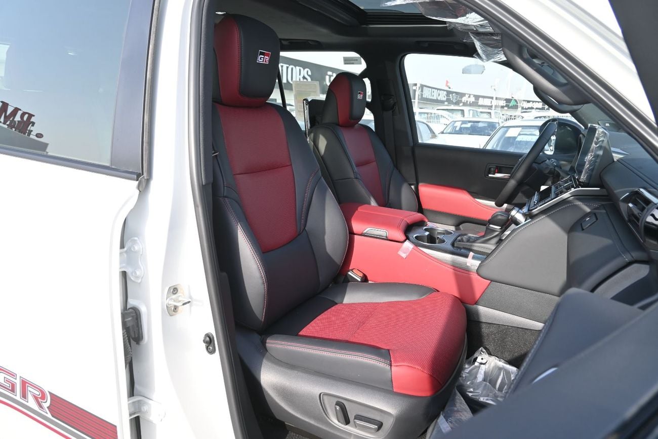 Toyota Land Cruiser GR SPORT Toyota Land Cruiser GR-Sport 3.5L Twin Turbo + Hybrid V6 4WD