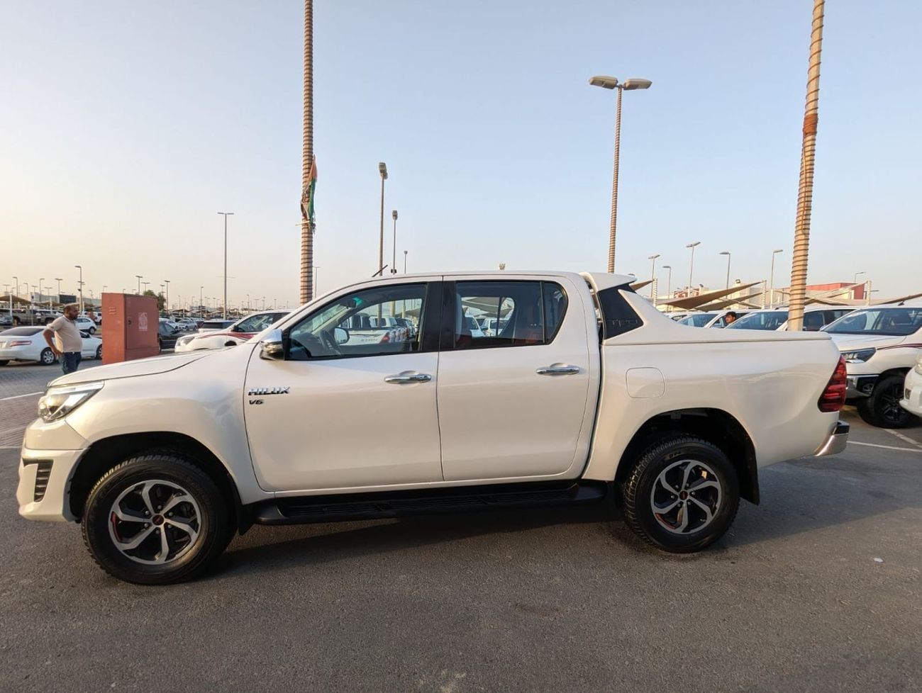 Toyota Hilux TOYOTA HILUX TRD V6 engine 4.0 4x4 petrol perfect condition inside and outside original color withou