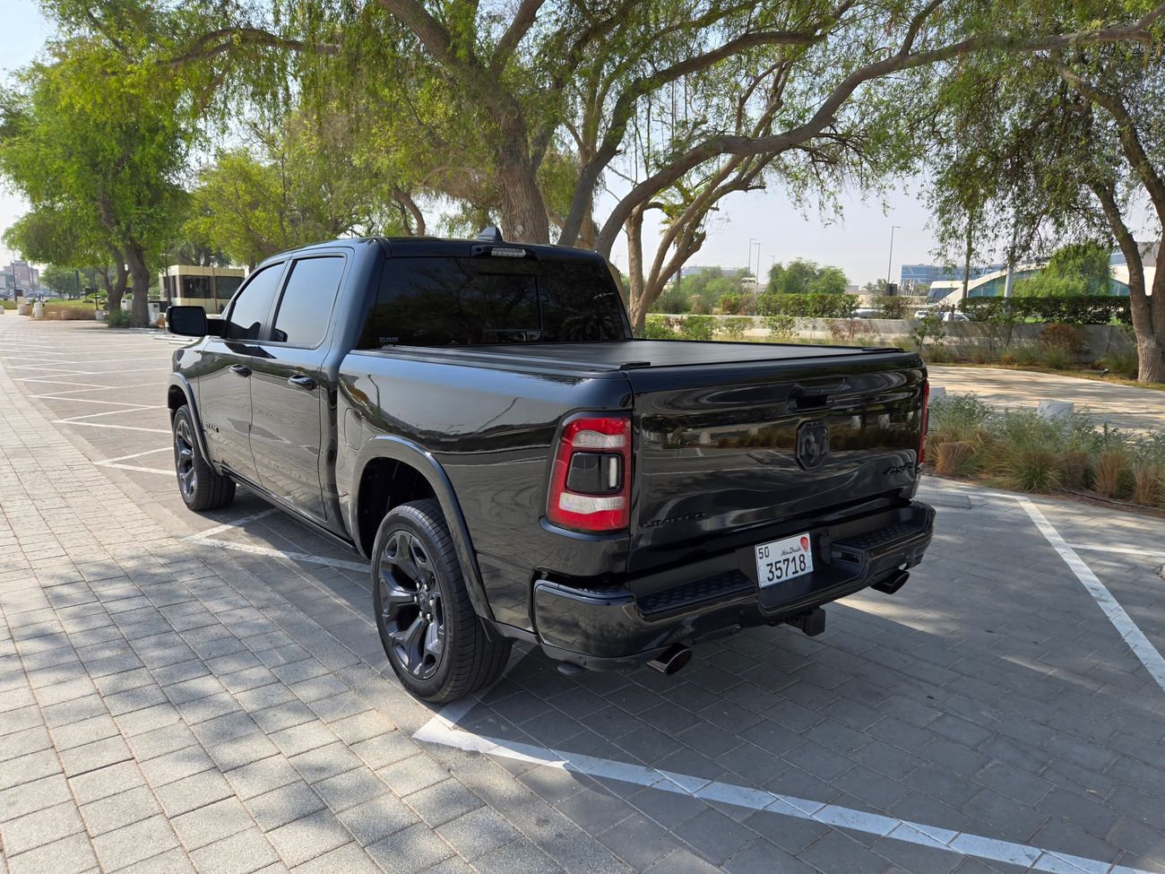 RAM 1500 Limited Night Edition