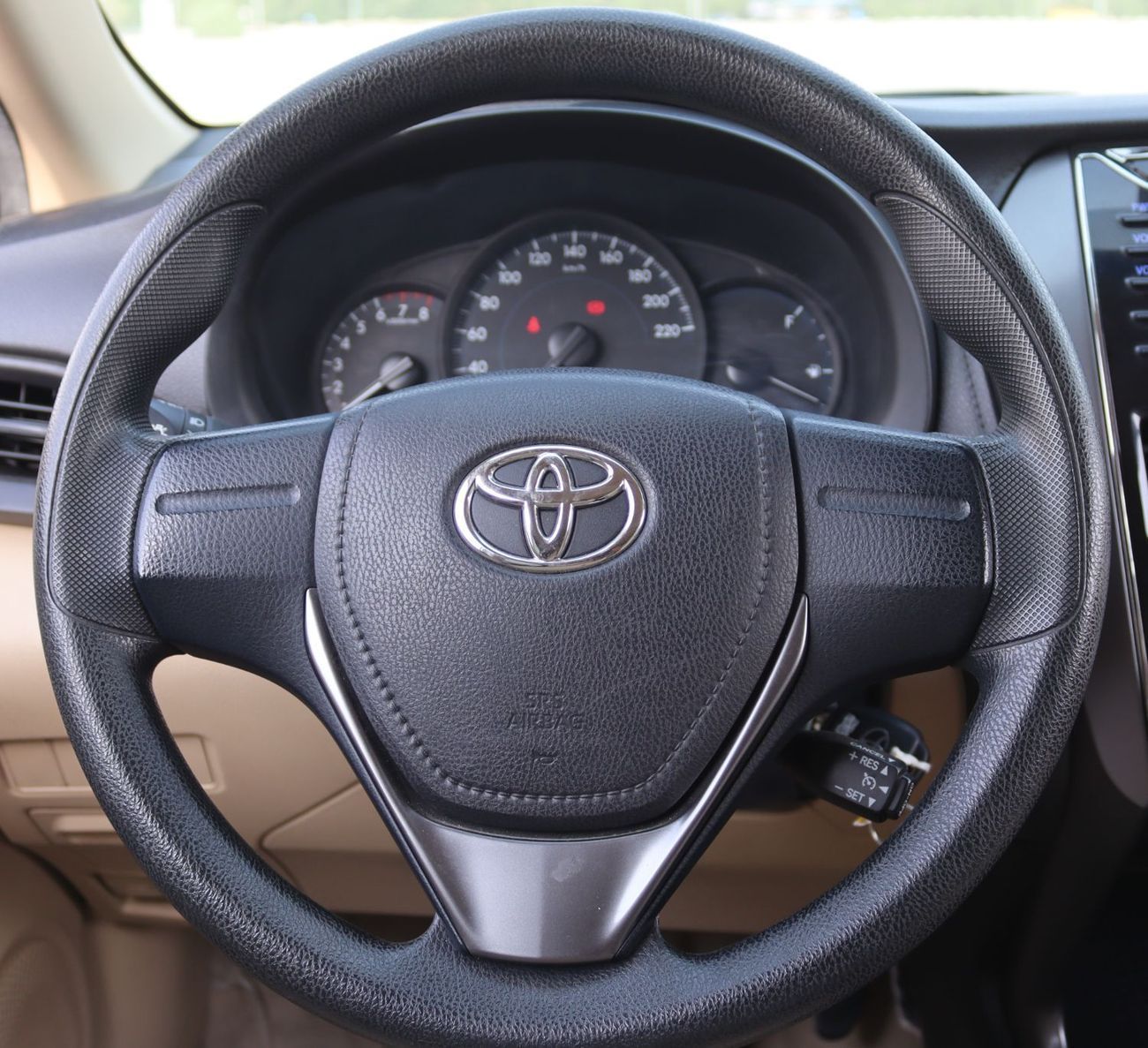 Toyota Yaris 1.5L E Toyota Yaris 2022 GCC model in excellent condition, no accidents, mileage KM 72000, and price