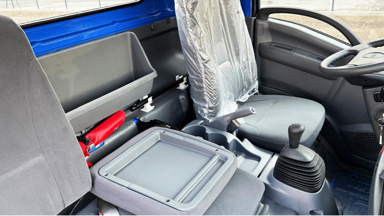 Isuzu NPR ECTWES001 - 2025 Isuzu NPR71 Single Cab Chassis Truck -  4.6L Diesel Manual – Blue