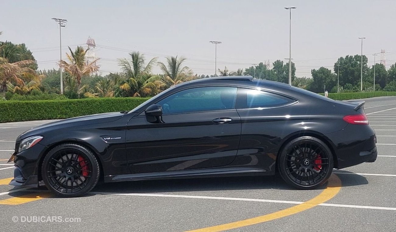 مرسيدس بنز C 63 كوبيه Std Full option