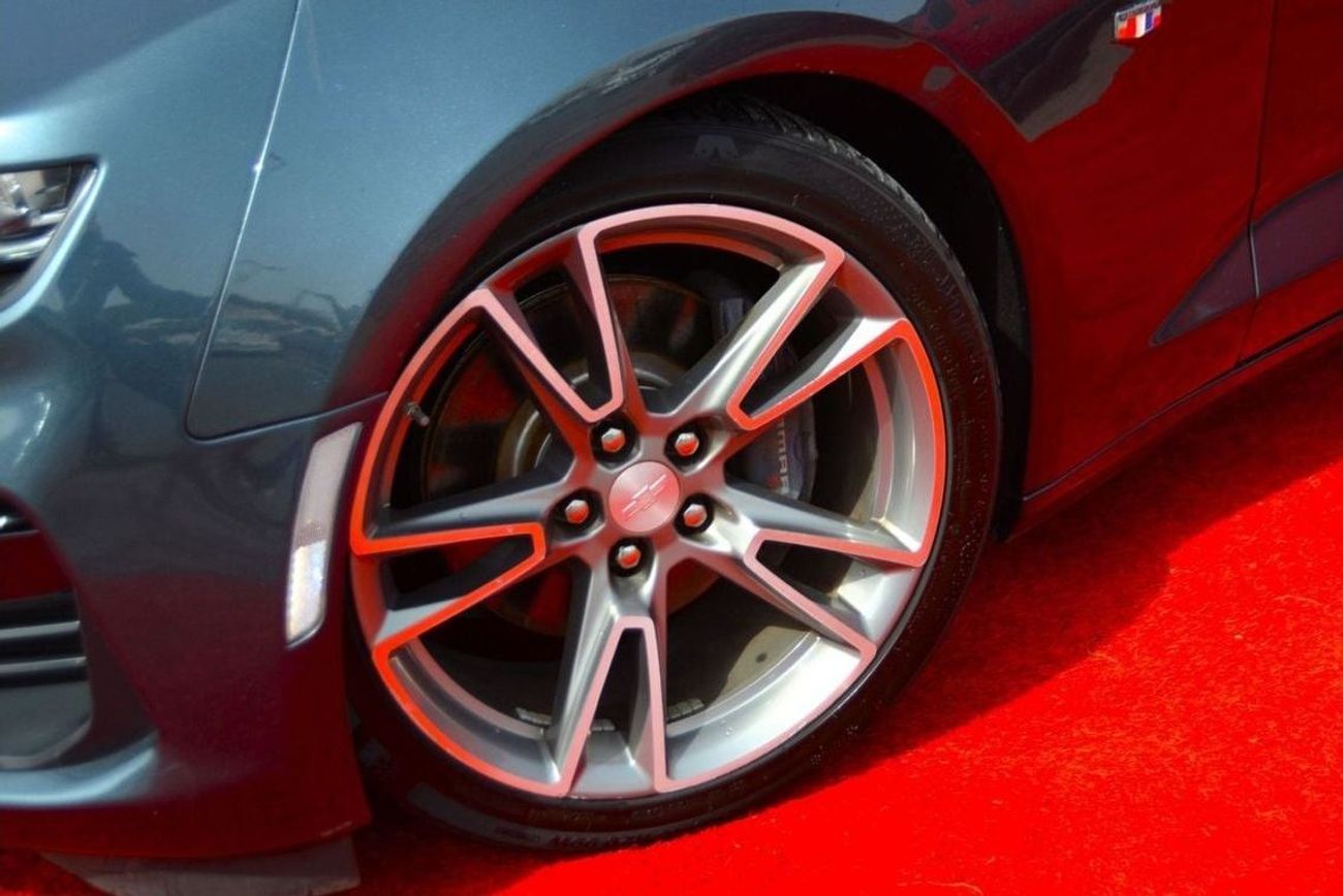 Chevrolet Camaro SS 6.2L Coupe CAMARO SS /6.2L -- CLEAN TITLE // FULL OPTION -- VERY GOOD CONDITION