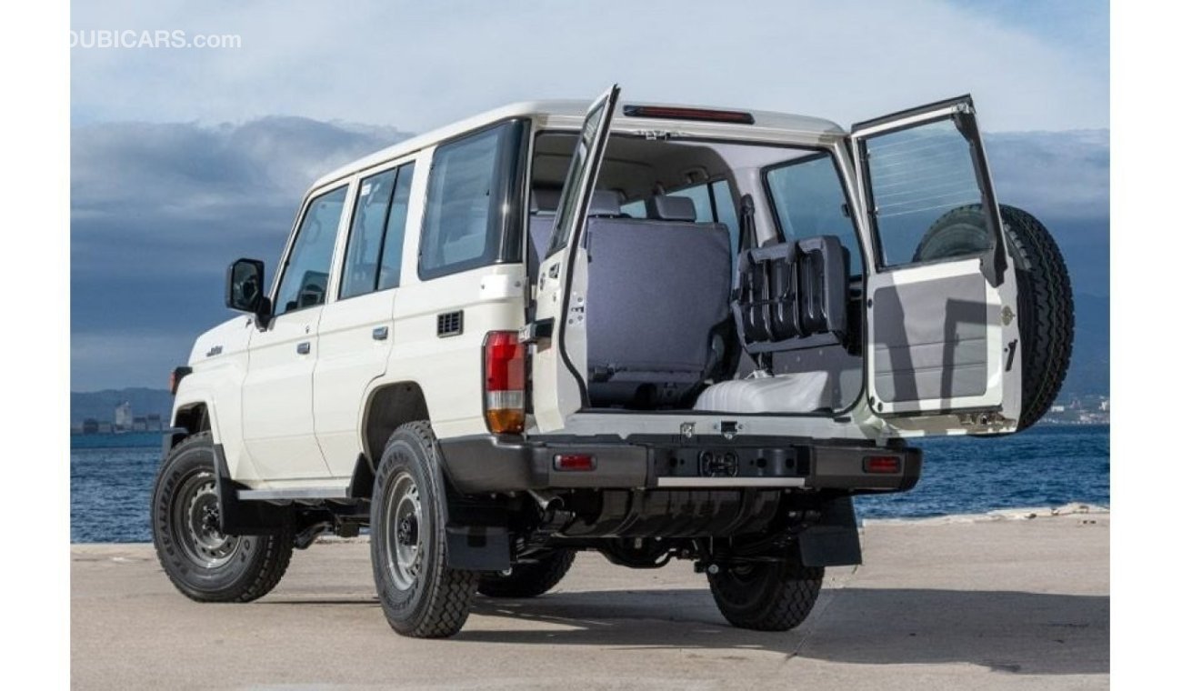 تويوتا لاند كروزر هارد توب HARDTOP 5DOOR 4.5L V8 DIESEL