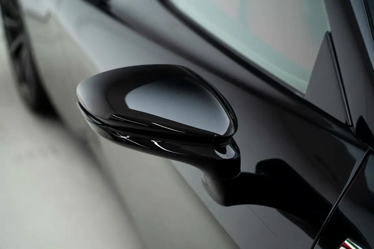 Ferrari SF90 Stradale ASSETTO FURANO WITH SERVICE CONTRACT