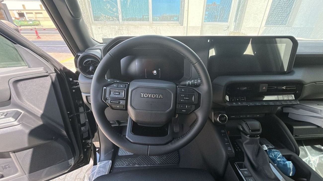 تويوتا برادو 2025 Toyota Prado All-Rounder 7-Seater 2.4L 4-Cyl Turbo Petrol A/T 4WD Export Only