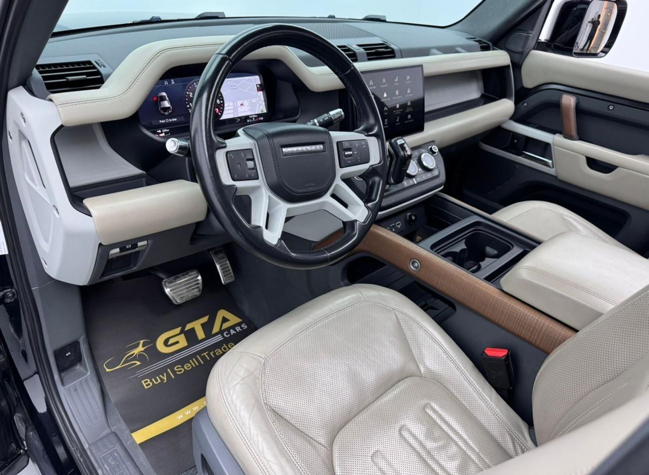 لاند روفر ديفندر 110 HSE P400 3.0L 2022 Land Rover Defender 110 P400 HSE, Oct / 2026 Range Rover Warranty, GCC