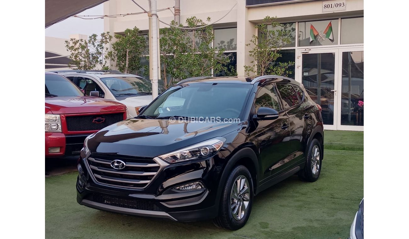 هيونداي توسون 1600 سى سى تربوموديل 2016 بصمة مثبت سرعة تحكم رنجات حساسات بحالة ممتازة