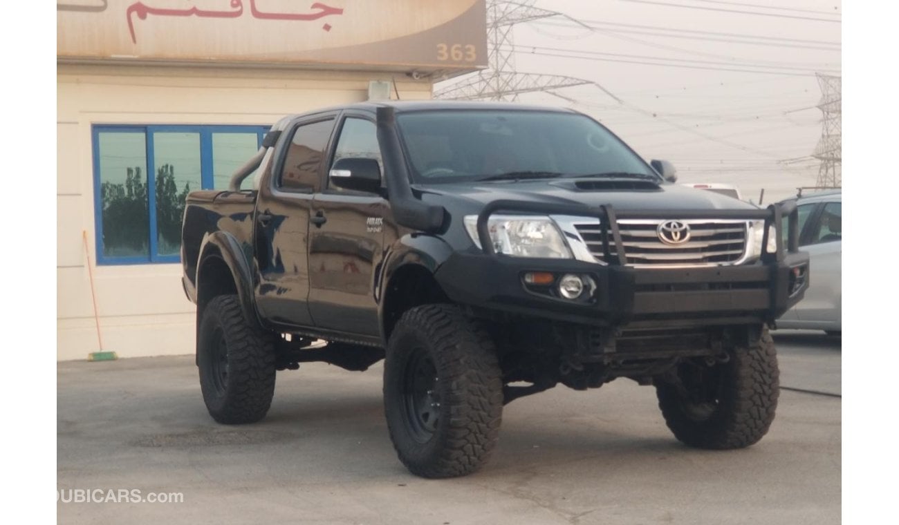 تويوتا هيلوكس 2013, Fully Loaded Off Road, Leather Seats, 4x4, 3.0CC, Sr5, Diesel, Manual