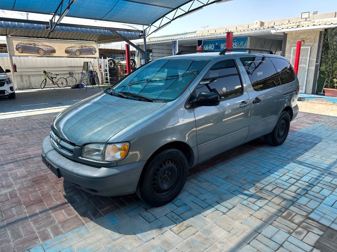 Toyota Sienna 1999 3.0L 7seat