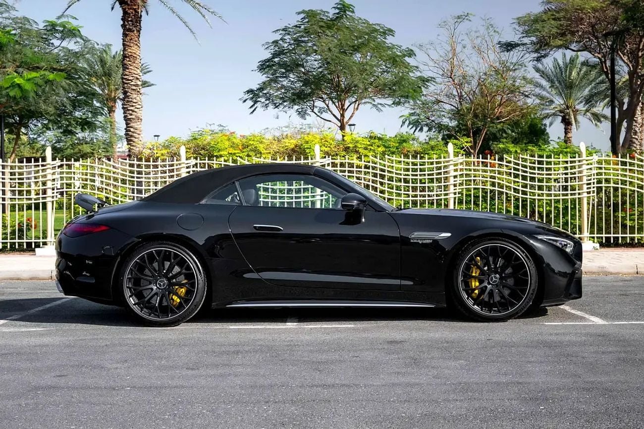 مرسيدس بنز SL 63 AMG Mercedes-AMG SL63 Roadster | 2 Years Warranty + Service Contract