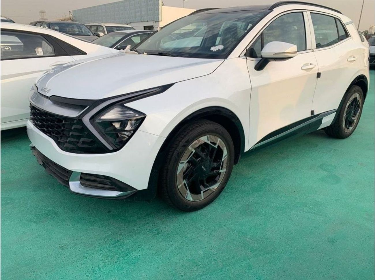 كيا سبورتيج 1.6L TURBO, SUV, 4X4, PETROL, PANORAMIC, GCC, 19' ALLOY WHEELS