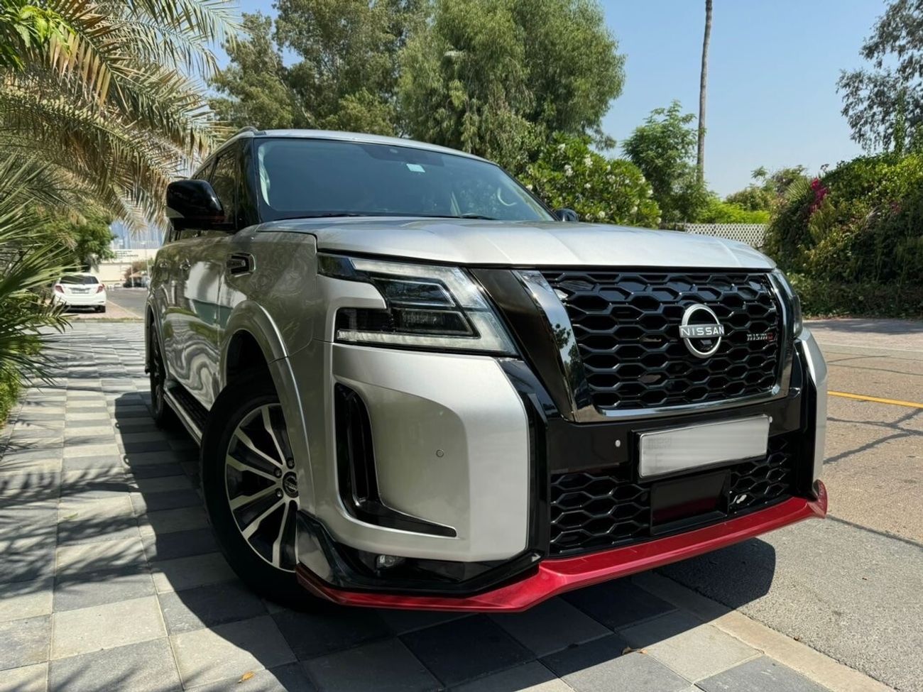 Nissan Armada EXELLNT CONDITION , NISMO V8