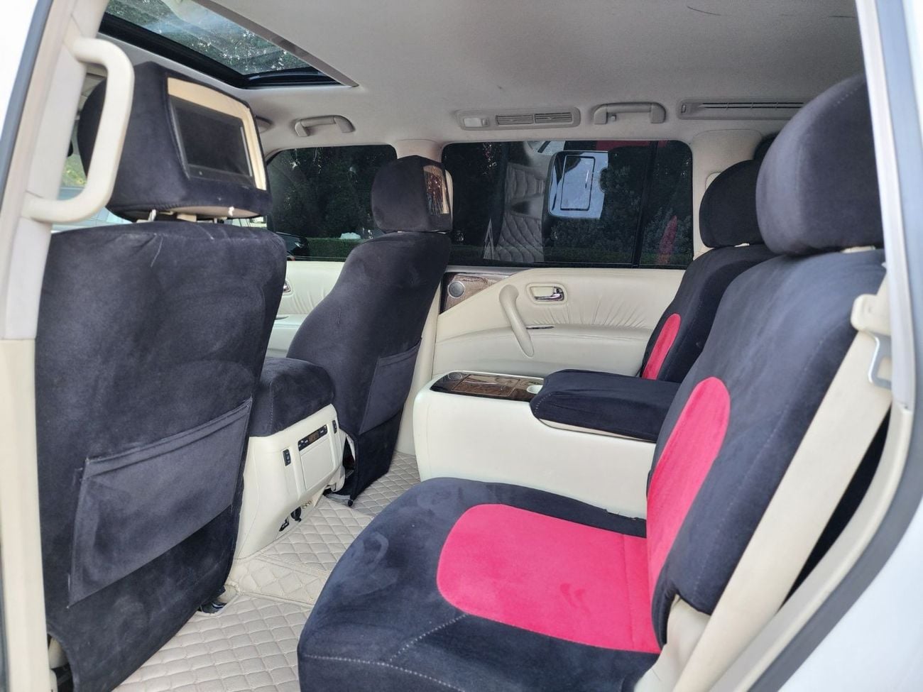 Infiniti QX56
