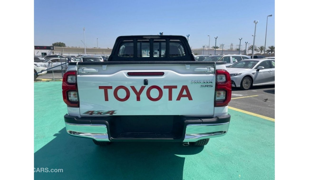 Toyota Hilux 2024 TOYOTA HILUX 2.7L petrol  automatic  4x4 full option   with bush start